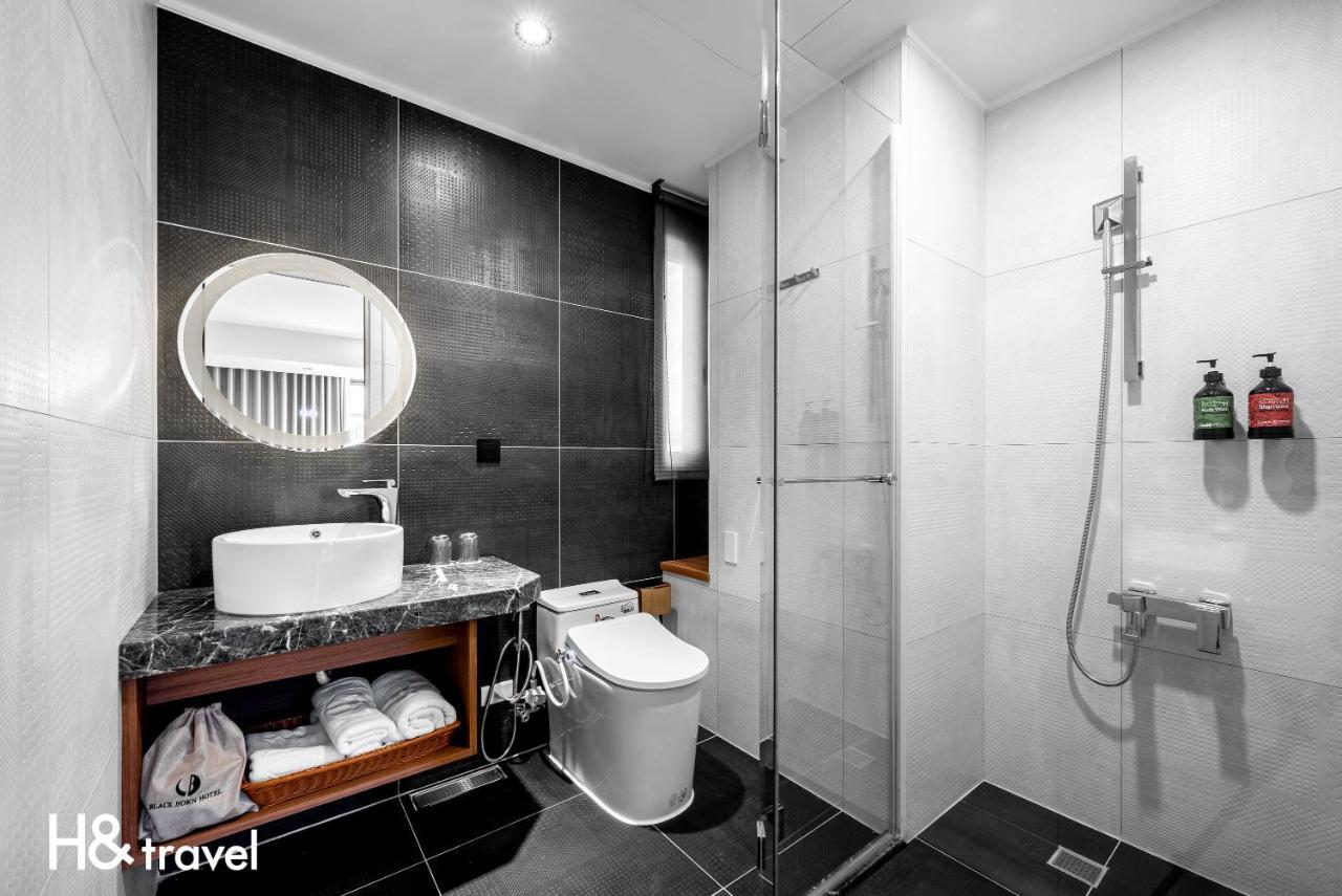Black Horn B&B Старе місто Хенчун Екстер'єр фото